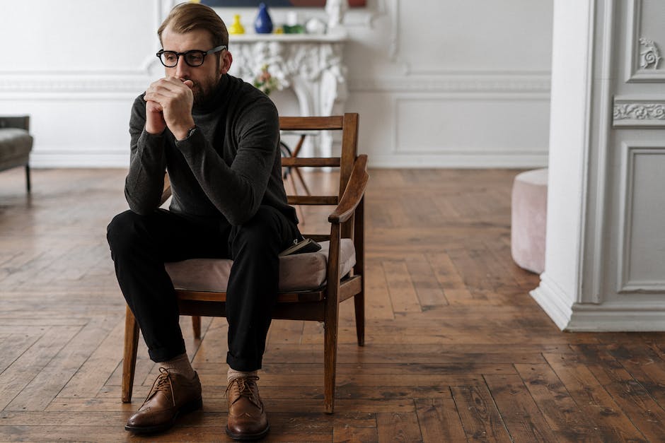 Image depicting men discussing mental health concerns in a supportive environment